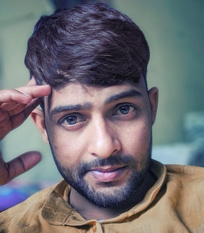 Dilshad, founder of FieldJal